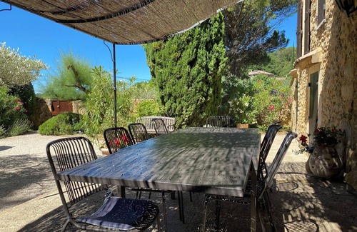 Sabran Casa | Ancien MAS Provencal AU Milieu DES Vignes Bois SUR 5000 M² Patio Clos DE Murs