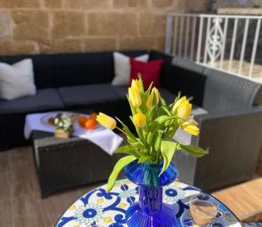 Gudja Casa | Ancient Maltese House with modern interior 3 min away from Airport TAL-PINU