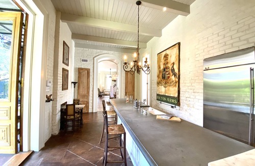 Lower Garden District Casa | Ultimate Garden District Stay