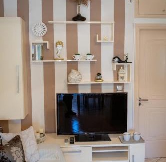 Lesvos Apartamento | Ancient port house