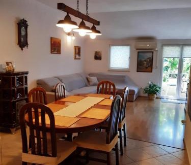 Kastel Sucurac Apartamento | Ancora