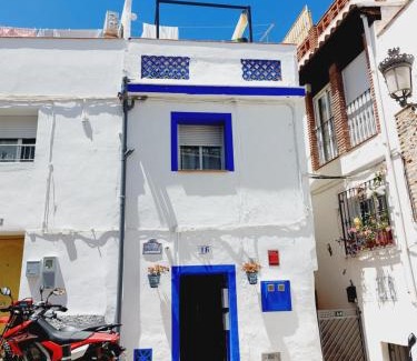 Almuñécar Casa | Andalusian House with Sea View in the Old Town