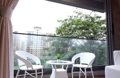 Vile Parle Casa | Andheri 2 BHK – Prime Location for Corporate Stays