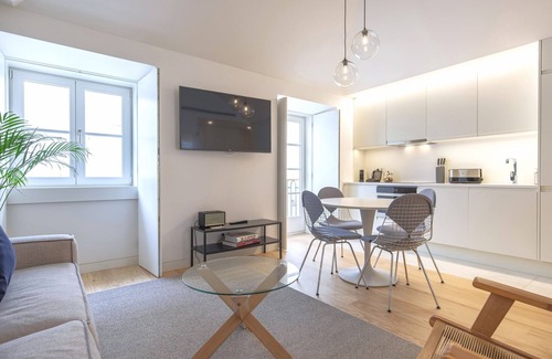 Santa Maria Maior Apartamento | Ando Living Douradores House
