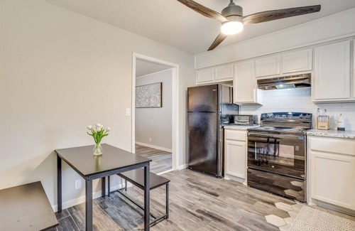 Andover Casa | Andover Bungalow - Sleeps 6