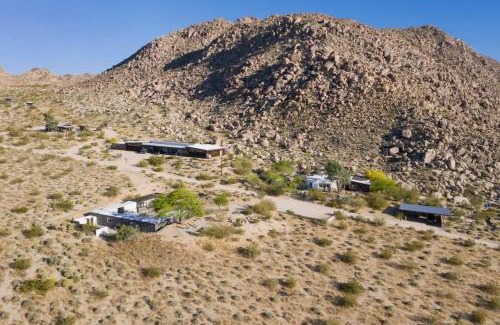 Panorama Heights Casa | Andrea Zittel's Joshua Tree Home A Z West House