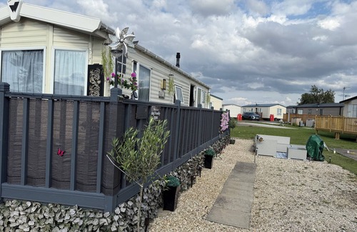 Crowle Casa | Andrea’s 7 Lakes Retreat static rentalnn7 Lakes Country Park Crowle Lincolnshire
