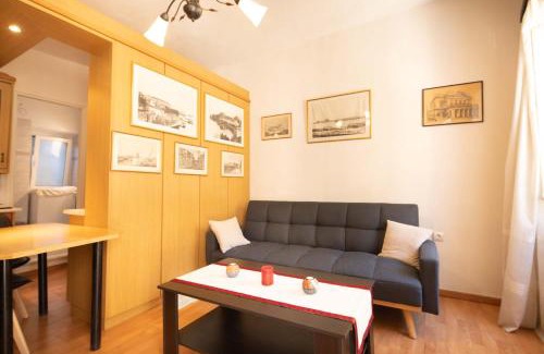 Old Town Apartamento | Andrew's Old Town Apartment by CorfuEscapes