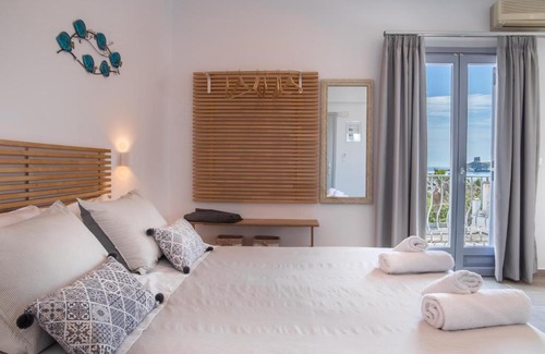 Paleopolis Casa | Andros Blue