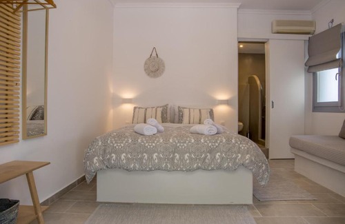 Paleopolis Casa | Andros Blue
