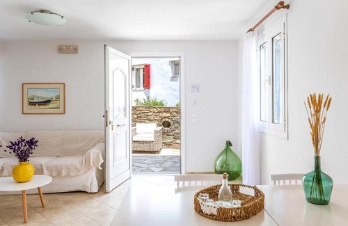Agios Ioannis Casa | Anemologio 301 Tinos