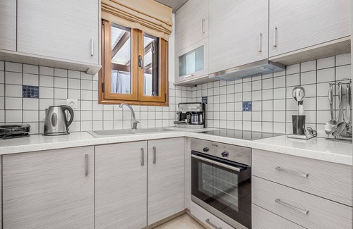 Skiros Casa | Anemonisia Skyrian Living