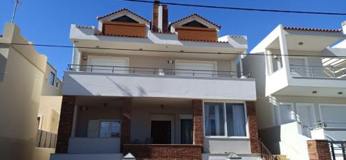 Spata-Artemida Casa | ANEMOS SURF VIEw