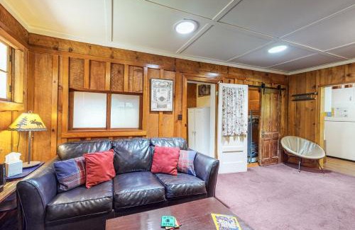 Enterprise Casa | Aneroid Chalet