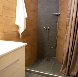Kropia Apartamento | Anesis Airport rooms 102