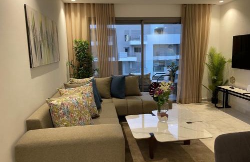 Casablanca Apartamento | Anfa Park luxury accommodation with pool view and a balcony