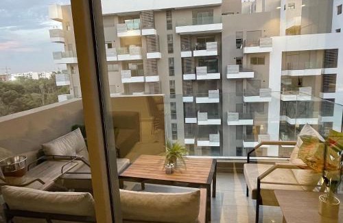 Casablanca Apartamento | Anfa Park luxury accommodation with pool view and a balcony