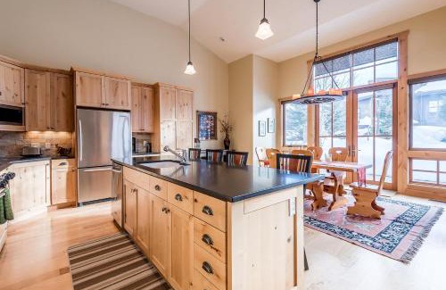 Elkhorn Village Apartamento | Angani Way Townhome 102