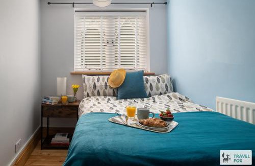 Alton Casa | Angel Cottage - 5 mins drive to Alton Towers!