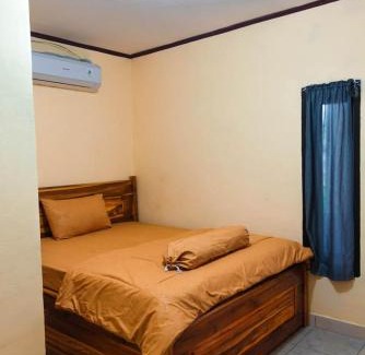 Hu'u Casa | Angel homestay and shop