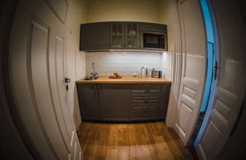 Stradom Cama Y Desayuno | Angel House Aparthotel