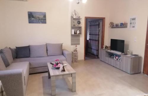Evrostina Apartamento | Angela's place - Stomio residence near the sea
