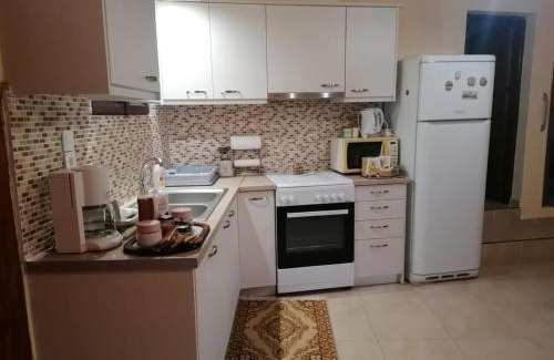 Evrostina Apartamento | Angela's place - Stomio residence near the sea