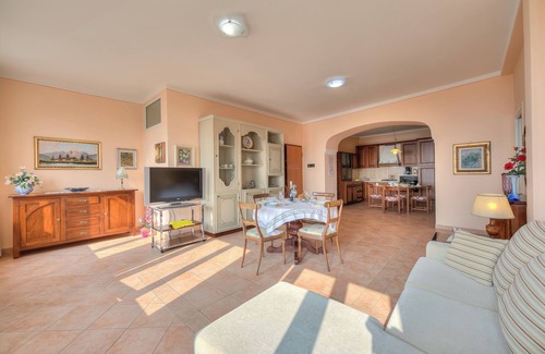 Cecina Casa | Angela -terrace & Beautiful View Lake