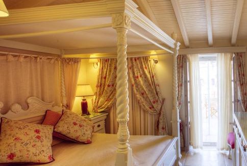 idhra Casa | Angelica Traditional Boutique Hotel