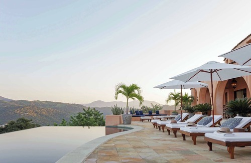 Playa Las Gatas Villa | Angelina in Zihuatanejo Bay by Personal Villas - An Unforgettable Escape Awaits