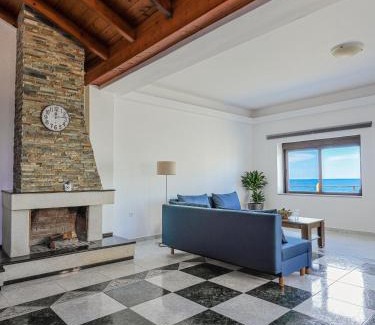 Petaloudes Casa | Angels beach house