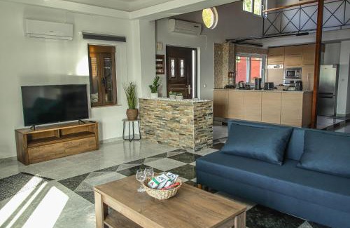 Petaloudes Casa | Angels beach house