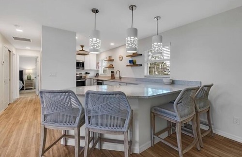 Chateaux Sur Mer Casa | Angel’s Nest – Gulf-Front with Private Pool in Sanibel’s Chateaux Sur Mer