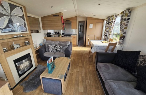 Rhyl Cabina | Angie 2 Bed Rhyl Robinhood