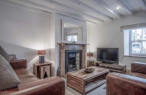 Angle Casa | Angle Adventures - 4 Bedroom Cottage - Angle