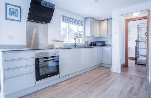 Angle Casa | Angle Adventures - 4 Bedroom Cottage - Angle