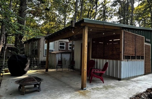 Hemphill Casa | Angler's Dream Stay! Quiet Cove with waterfront and boathouse near Hemphill
