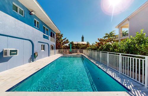Marathon Casa | Angler's Escape