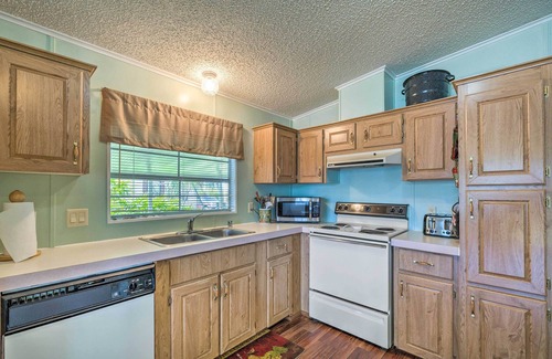 Homosassa Casa | Angler's Getaway: Homosassa Home w/ Boat Dock!