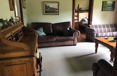 Manunui Cabaña | Anglers Cottage adjacent to the Whanganui River. 50Kms to Ruapehu & Lake Taupo.