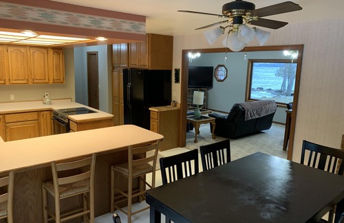 Merriweather Casa | Anglers Cove 4 Bedroom 3 Bath 333’ Frontage Lake Gogebic All Sports 4 Season