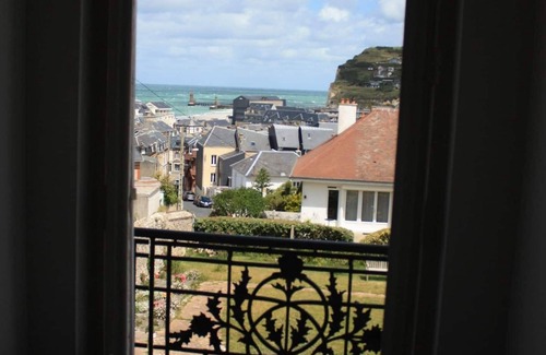 Fecamp Casa | Anglo-Norman villa, 200m from the beach, sea view, 200m from the port shops