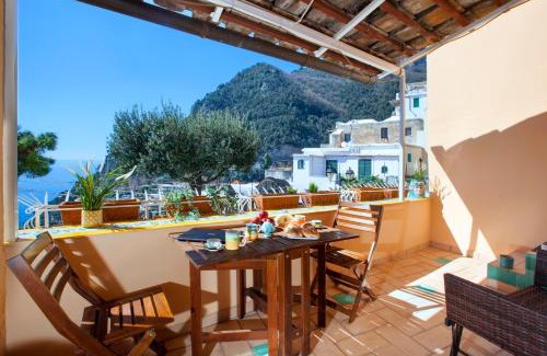 Chiesa Nuova Casa | Angolo di Paradiso - De Vivo Realty Positano