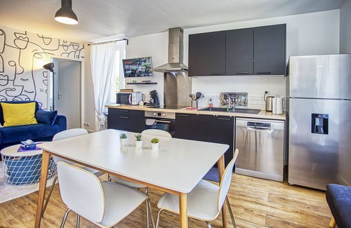 Angouleme Apartamento | Angoulême Quiet and Well-Equipped Apartment