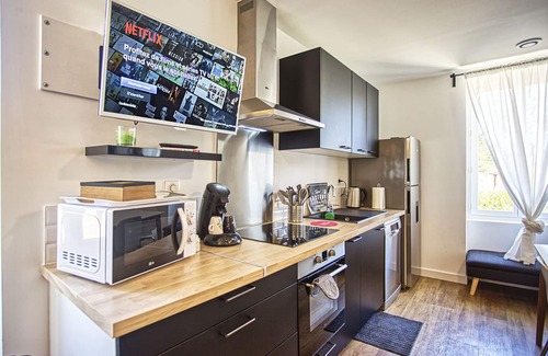 Angouleme Apartamento | Angoulême Quiet and Well-Equipped Apartment