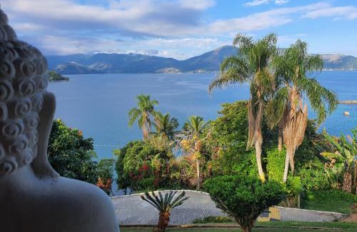 Mombaca Casa | Angra dos Reis - Um cenário onde a natureza é a protagonista