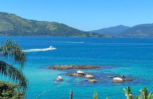Mombaca Casa | Angra dos Reis - Um cenário onde a natureza é a protagonista