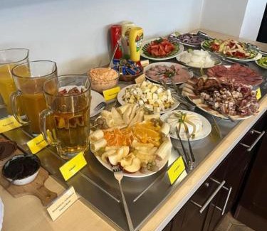 Ratka Cama Y Desayuno | Angyal Villa