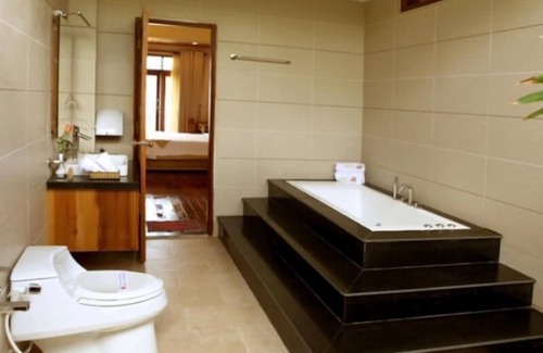 Phan Rang Hotel | Aniise Villa Resort