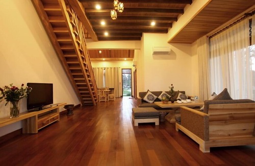 Phan Rang Hotel | Aniise Villa Resort